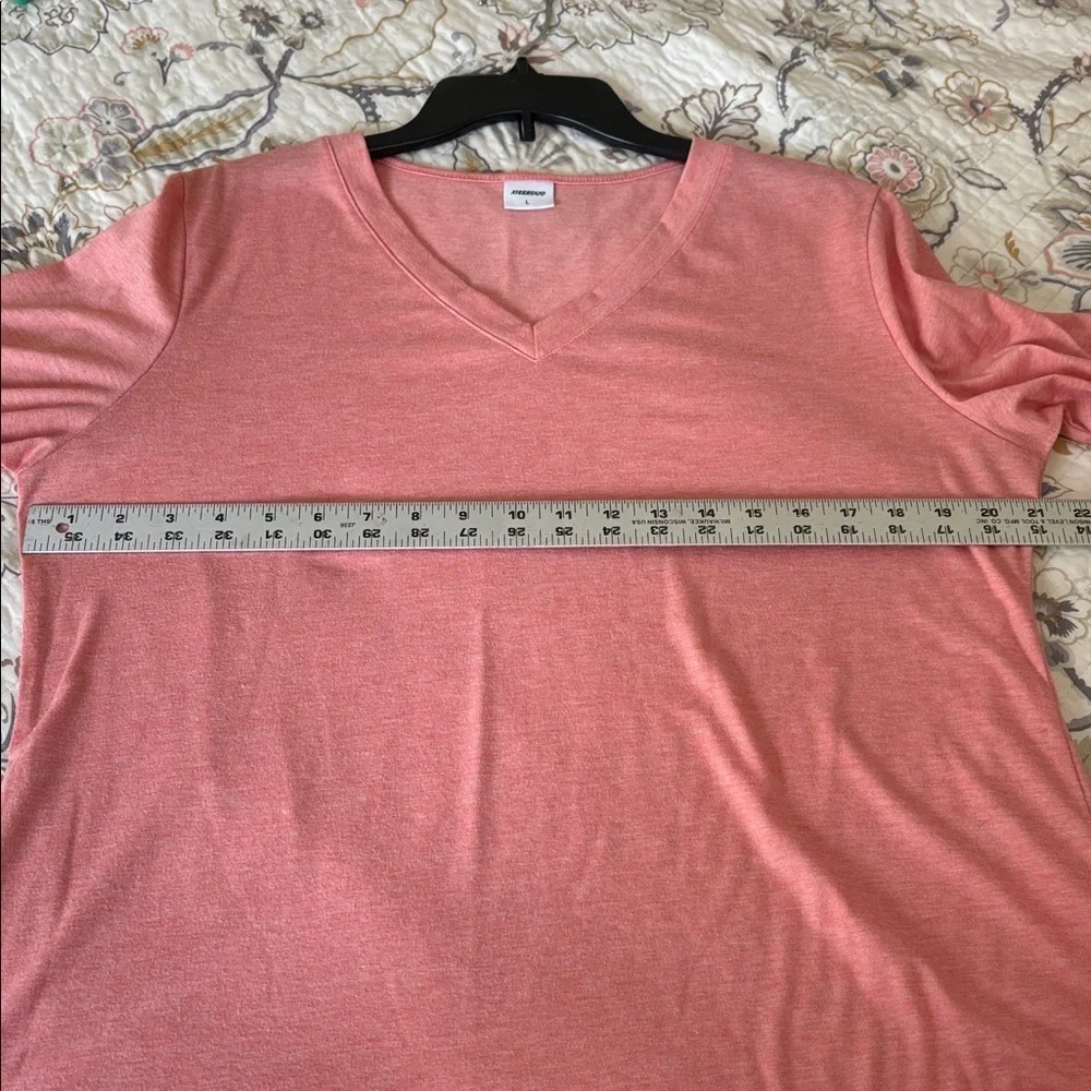 Coral V-Neck Top with Lace Sleeves - Picture 6 of 9